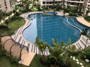 Cozy home country garden danga bay